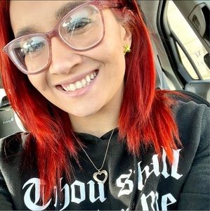 Meet your Posher, Serena